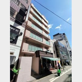 神戸三宮駅より徒歩3分 6階 築43年の賃貸物件