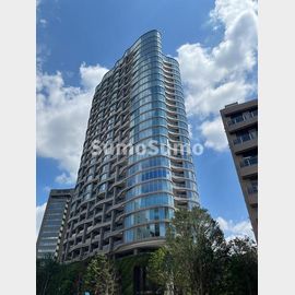 北参道駅より徒歩1分 築2年4ヶ月 27階建の賃貸物件