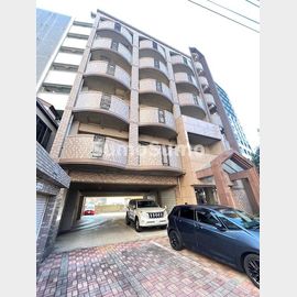 吉塚駅より徒歩4分 3階 築27年8ヶ月の賃貸物件