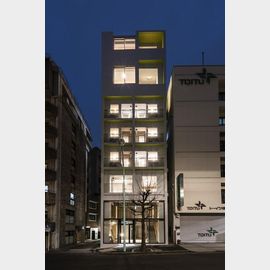 恵比寿駅より徒歩5分 築10年8ヶ月 8階建の賃貸物件