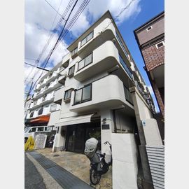 六甲駅より徒歩14分 築40年10ヶ月 4階建の賃貸物件