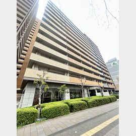 尼崎駅より徒歩5分 13階 築17年11ヶ月の賃貸物件