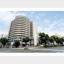 神戸駅より徒歩10分 14階 築26年3ヶ月の賃貸物件