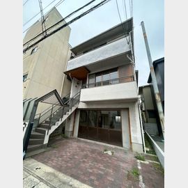 甲子園口駅より徒歩14分 1階 築36年の賃貸物件