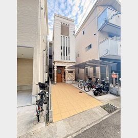 青木駅より徒歩6分 3階 築6年5ヶ月の賃貸物件