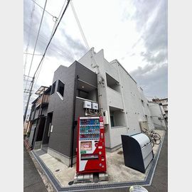 フルール 3階 築7年8ヶ月の賃貸物件
