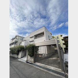 武庫之荘駅より徒歩15分 築39年3ヶ月 3階建の賃貸物件