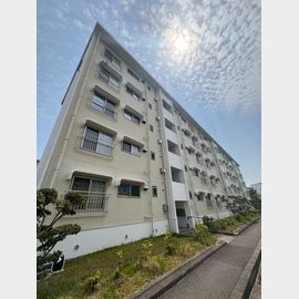 名谷駅より徒歩12分 3階 築48年7ヶ月の賃貸物件