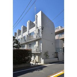 緑が丘駅より徒歩5分 築11年9ヶ月 4階建の賃貸物件