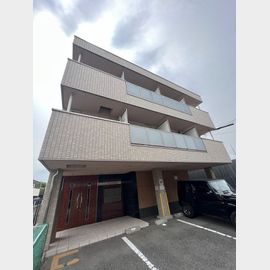 武庫之荘駅より徒歩15分 3階 築18年1ヶ月の賃貸物件