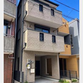鷹取駅より徒歩12分 築26年4ヶ月 3階建の賃貸物件