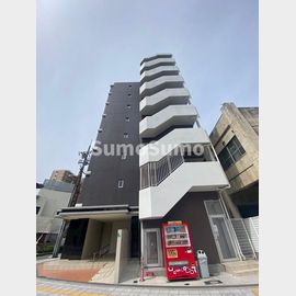 LIVIAZNAMBAAIRY 2階 築8年の賃貸物件