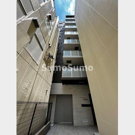 長堀橋駅より徒歩5分 築3年5ヶ月 8階建の賃貸物件