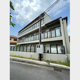 ロイヤルメゾン門戸６ 3階 築35年の賃貸物件