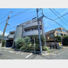 AiB 3階 築32年の賃貸物件