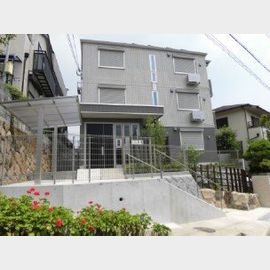 六甲駅より徒歩10分 1階 築11年2ヶ月の賃貸物件