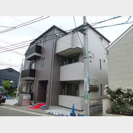 学芸大学駅より徒歩10分 築3年5ヶ月 3階建の賃貸物件