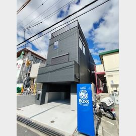 六甲駅より徒歩17分 1階 築1年4ヶ月の賃貸物件