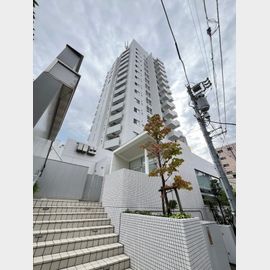 南新宿駅より徒歩3分 7階 築19年11ヶ月の賃貸物件