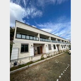 芦屋川駅より徒歩13分 築1年9ヶ月 2階建の賃貸物件