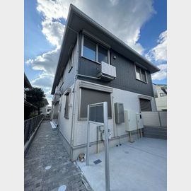 GibbousHouse十三夜 1階 築2年7ヶ月の賃貸物件