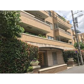 ヒルハイツ代官山 地下1階 築27年9ヶ月の賃貸物件