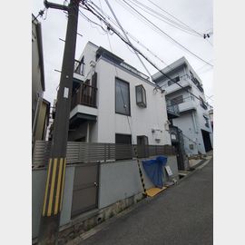 六甲駅より徒歩4分 2階 築30年8ヶ月の賃貸物件