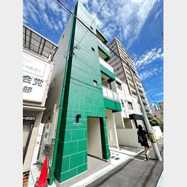 三ノ宮駅より徒歩15分 2階 築3年2ヶ月の賃貸物件