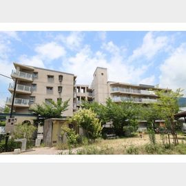 芦屋川駅より徒歩21分 4階 築28年2ヶ月の賃貸物件