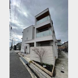 LaLUCCA 3階 築8年の賃貸物件