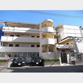 西宮北口駅より徒歩5分 4階 築42年6ヶ月の賃貸物件