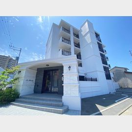 井尻駅より徒歩3分 3階 築5年8ヶ月の賃貸物件