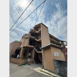 大倉山駅より徒歩15分 4階 築54年4ヶ月の賃貸物件