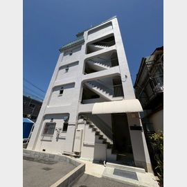 大倉山駅より徒歩14分 3階 築49年1ヶ月の賃貸物件