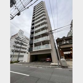 渡辺通駅より徒歩10分 築3年9ヶ月 13階建の賃貸物件