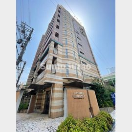 日本橋駅より徒歩5分 築19年4ヶ月 10階建の賃貸物件