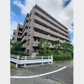 六甲駅より徒歩10分 3階 築29年3ヶ月の賃貸物件