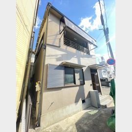 大石駅より徒歩3分 築28年10ヶ月 2階建の賃貸物件