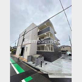 今津駅より徒歩5分 築1年7ヶ月 3階建の賃貸物件