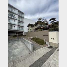 湊川公園駅より徒歩7分 3階 築17年11ヶ月の賃貸物件