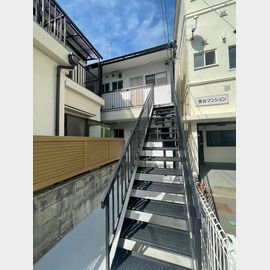 石田文化 3階 築47年の賃貸物件