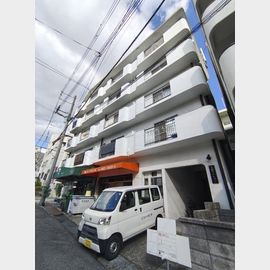 六甲駅より徒歩13分 3階 築52年10ヶ月の賃貸物件