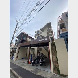 六甲道駅より徒歩10分 3階 築28年の賃貸物件