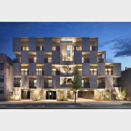 芦屋駅より徒歩5分 4階 築1年7ヶ月の賃貸物件