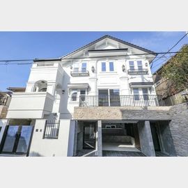 ラプラクミーヌ 地下1階 築2年7ヶ月の賃貸物件