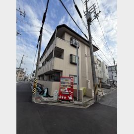 レジデンス香紀 3階 築30年5ヶ月の賃貸物件