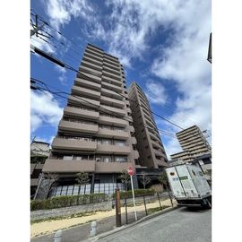 宝塚駅より徒歩8分 7階 築23年6ヶ月の賃貸物件
