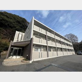 三ノ宮駅より徒歩14分 1階 築13年5ヶ月の賃貸物件