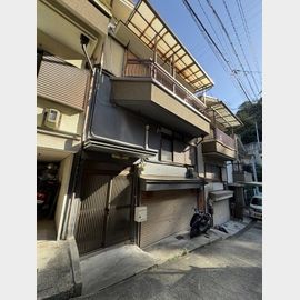 神鉄有馬線長田駅より徒歩15分 築40年9ヶ月 3階建の賃貸物件