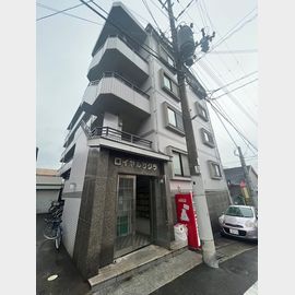 ロイヤルサクラ 2階 築28年4ヶ月の賃貸物件